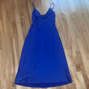 Silky-effect blue dress